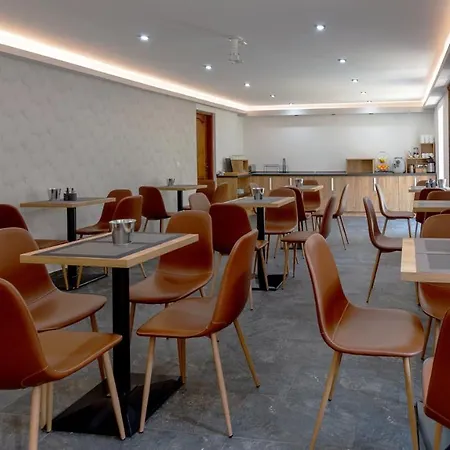 Ven Diofa De Lux Panzio 住宿加早餐酒店 4*