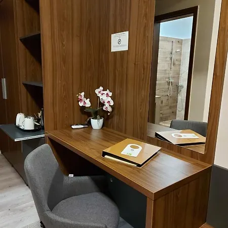 B&B Ven Diofa De Lux Panzio Seghedin