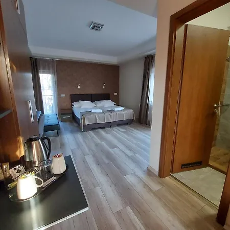 Ven Diofa De Lux Panzio B&B