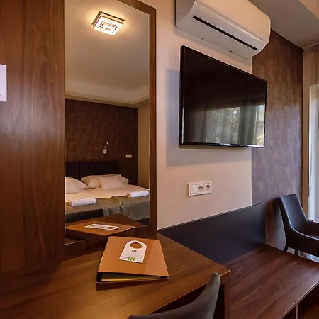 Ven Diofa De Lux Panzio B&B